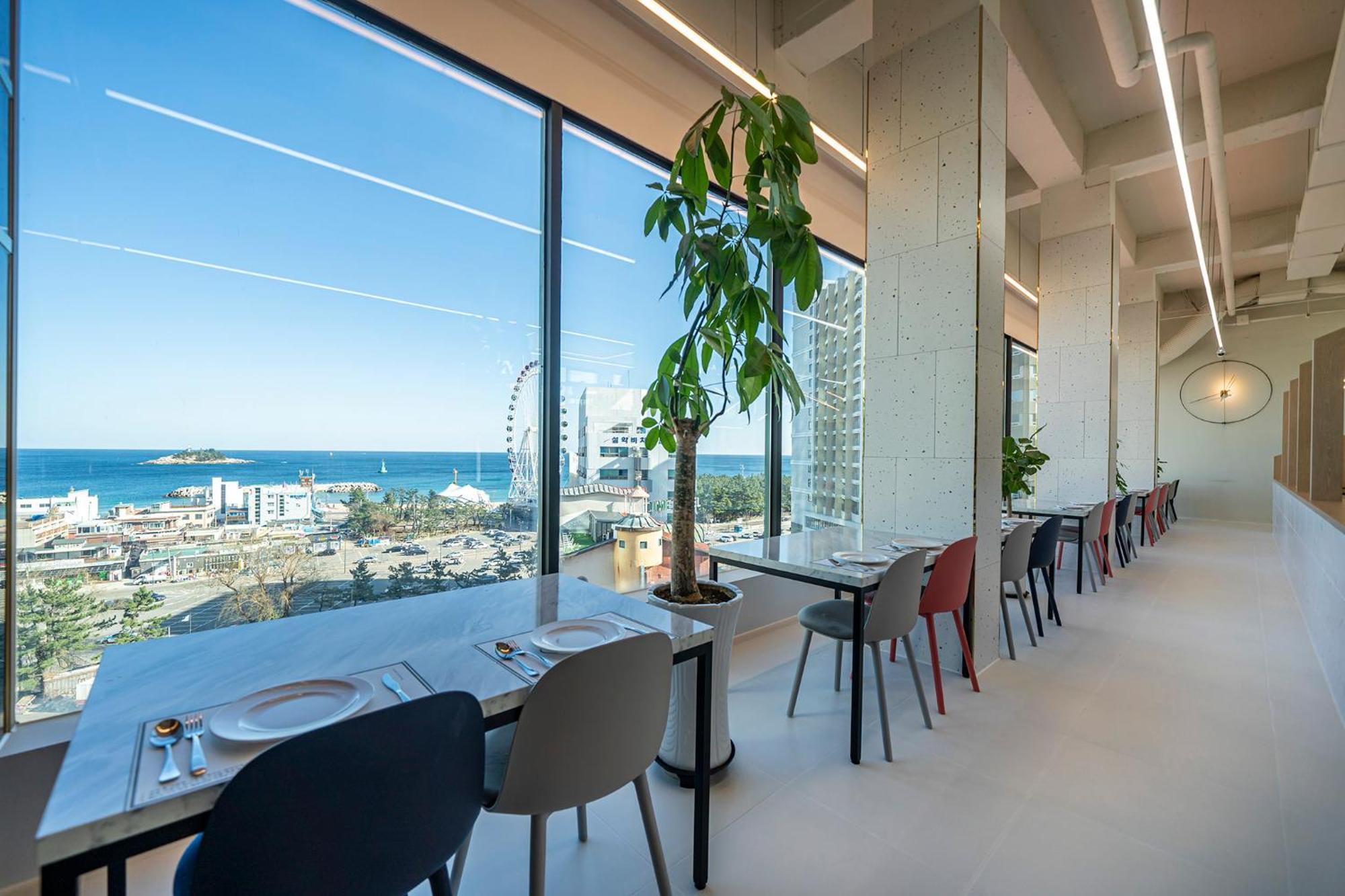 Sokcho Good Morning Hotel And Resort Экстерьер фото